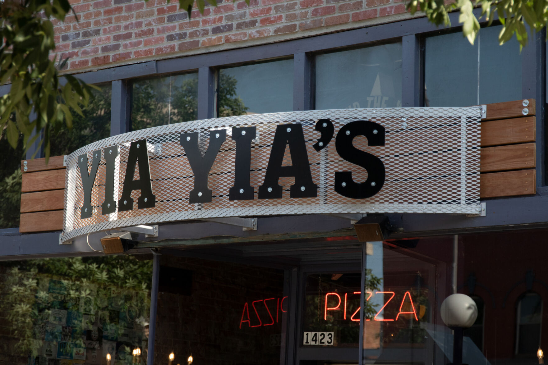 g-restaurants_yiayia_Williams.jpg
